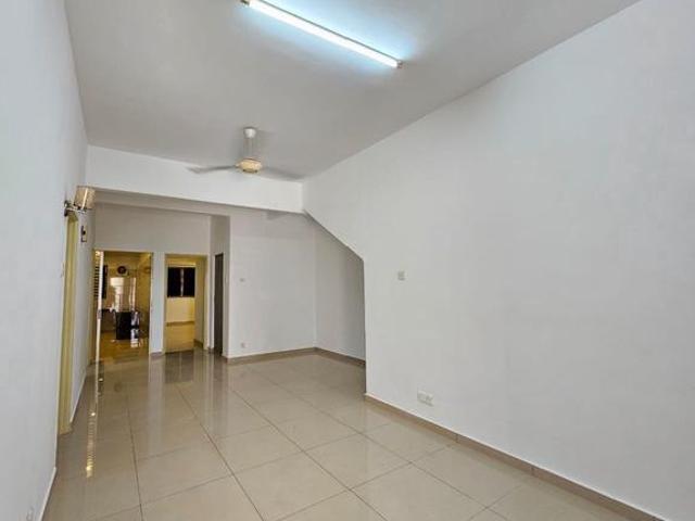 Cheap Nice Reno Extend Ground floor Townhouse at Taman Lagenda Mas