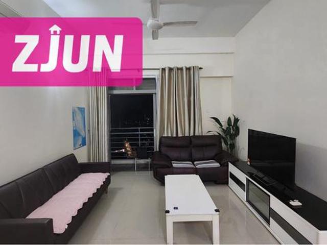 CHEAP RENTFARLIM All Season Condo HIGH FLOOR Full Furnish Reno