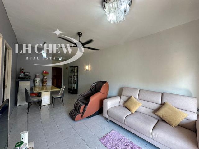CHEAP Relau Vista 800sf 2 CAR PARK Renovated Hill View Relau