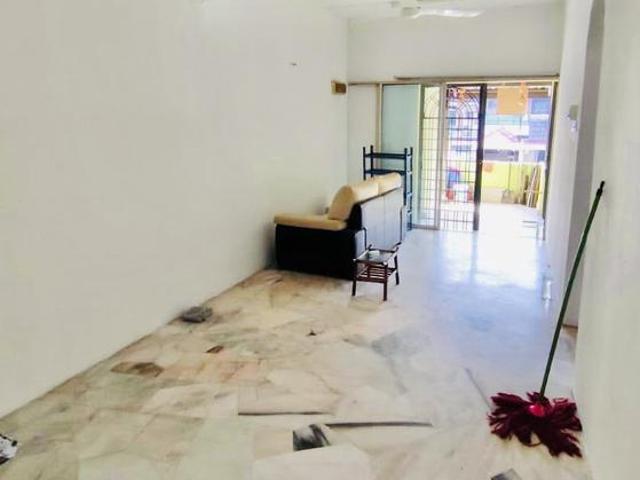 Cheap Sale Upper Floor Townhouse Taman Bukit Teratai Ampang Cheras