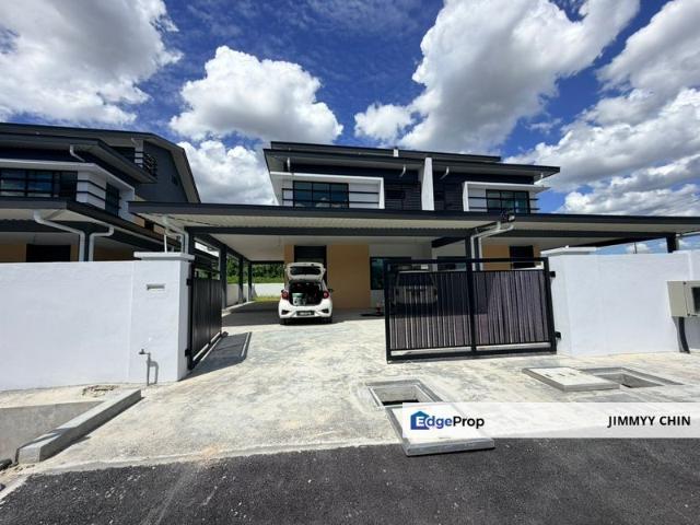 Cheap/ Semaba height/ 2 storey attic floor/ 5 bedroom/ almost complete