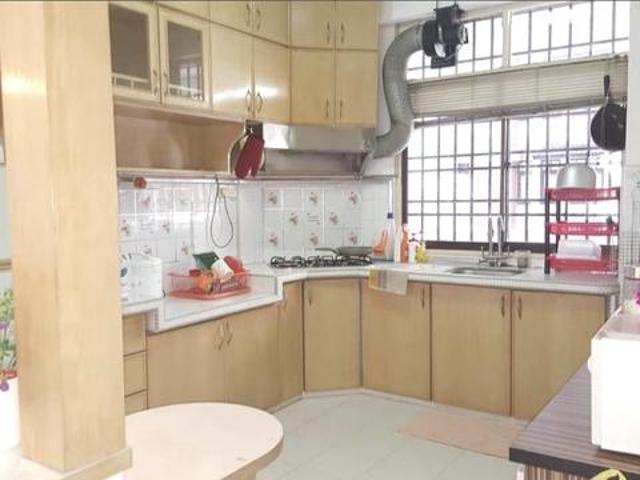 CHEAPER Medan Lumba Kuda 850sf Georgetown Low Floor Fully Furnished