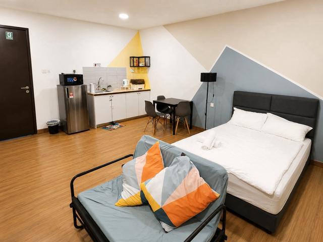 Cheaper Best View Studio With Fully Furnish Suit For Single Couple