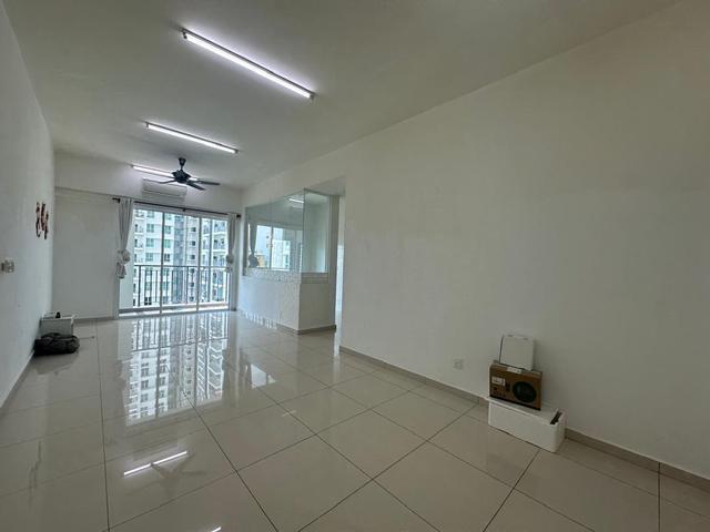 CHEAPER Imperial Residence 1100sf BASIC 2 CP Pool View Sungai Ara PISA