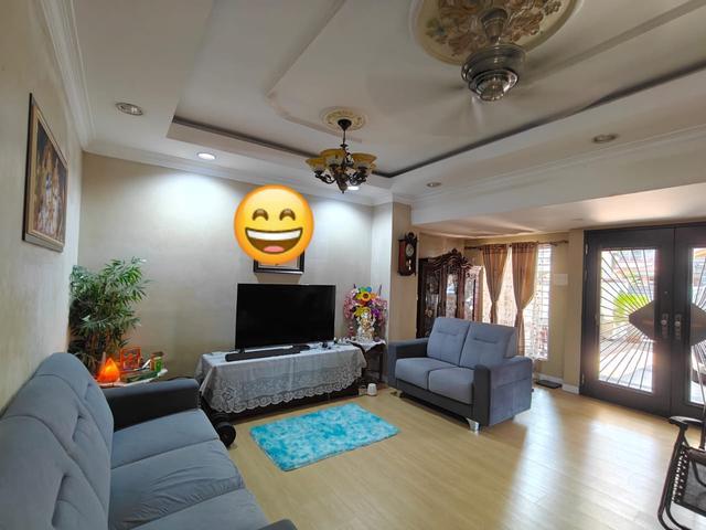 CHEAPER unit Full front extend Reno fully Bandar Botanic Klang