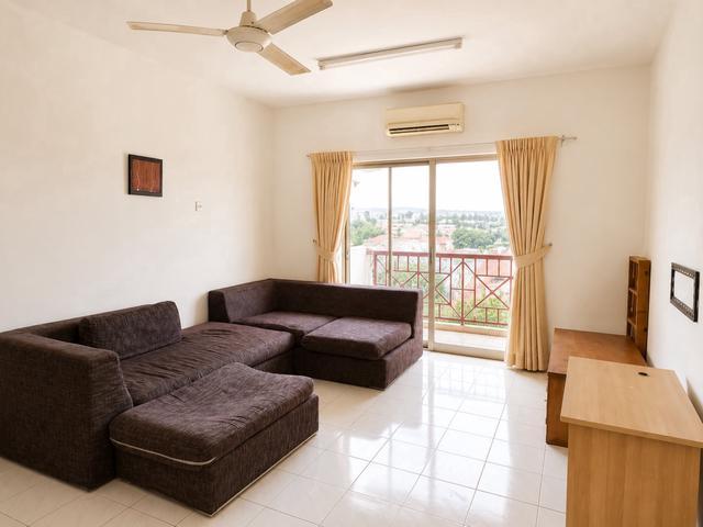 Cheaper Well Maintain Unit Suitable for 1st Own Stay or Investment