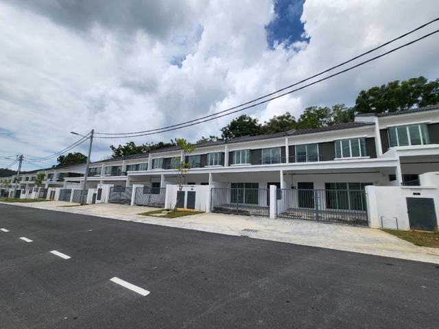 Cheapest 2 Storey Terrace Taman Scientex Rawang Anggun House