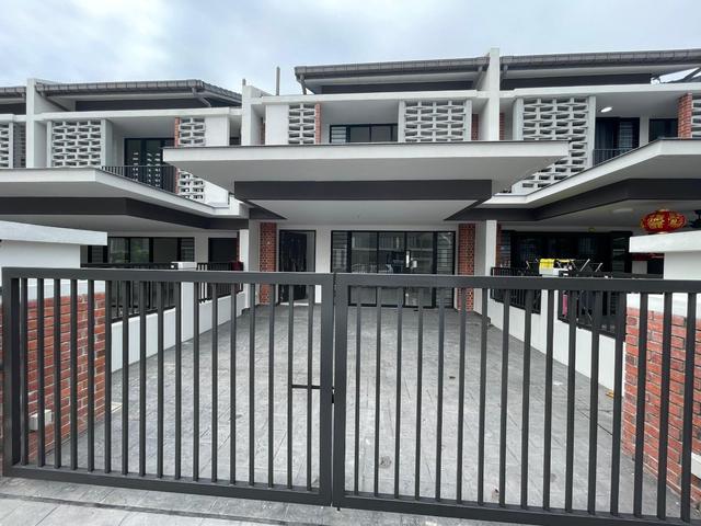 CHEAPEST UNIT 2 Storey Terrace Elmina Valley 5 Denai Alam Shah House