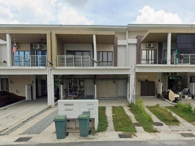 CHEAPEST Upper Unit Townhouse Villa Kesuma Semenyih