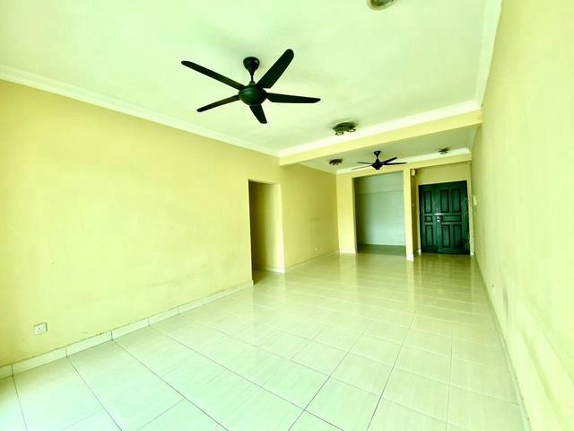 FREEHOLD BELOW MARKETVilla Makmur Condominium Mont Kiara KL