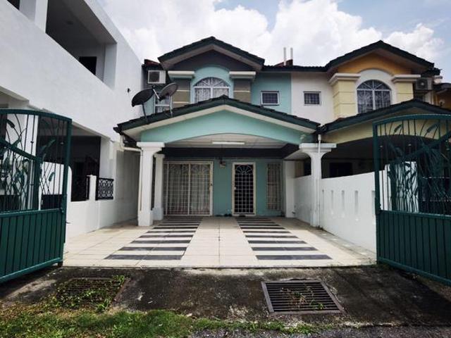CHEAPEST WELL MAINTAIN Seksyen 8 Bandar Baru Bangi Double Storey