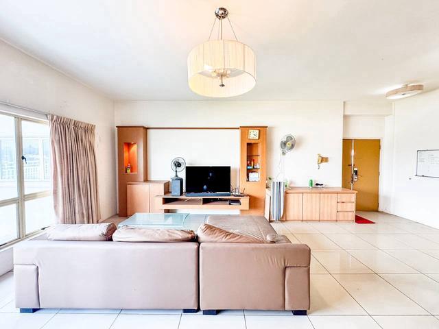 CHEAPEST CORNER East Lake Residence Serdang Perdana Seri Kembangan