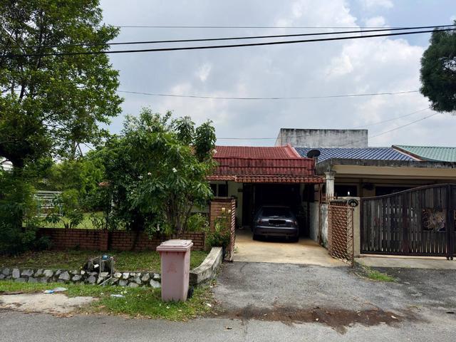 CHEAPEST CORNER LOT 1 Storey CORNER LOT Seksyen 14 Petaling Jaya