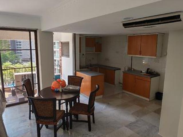 CHEAPEST DEAL in KLCC Newly Painted Renovated Condo