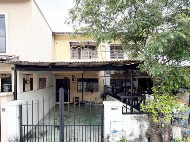CHEAPEST Double Storey Terrace Jalan J Taman Melawati KL