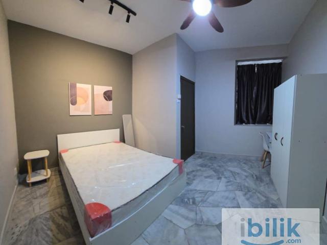 Cheapest Female Master bedroom in Town