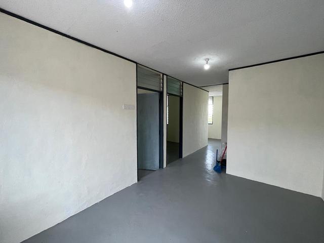 Cheapest Flat with Lift Tandop Near Highway Toll Selatan For Sale