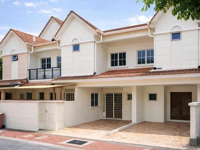 CHEAPEST GOOD UNIT Double Storey Terrace Presint 8 Putrajaya