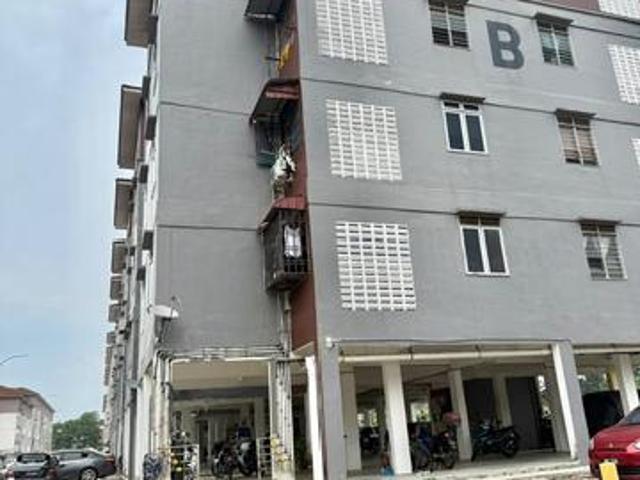 Cheapest In Town Seri Baiduri 3Bed Flat 710sf High floor Perling Johor
