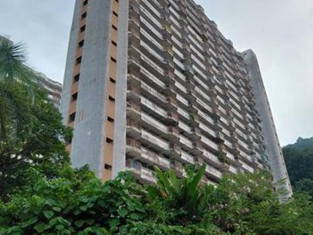 CHEAPEST Majestic Heights 700sf Mid Floor 3 Rooms Paya Terubong