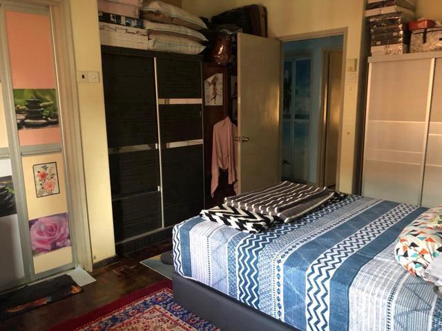 CHEAPEST Mutiara Court Apartment at Gelugor For Sale