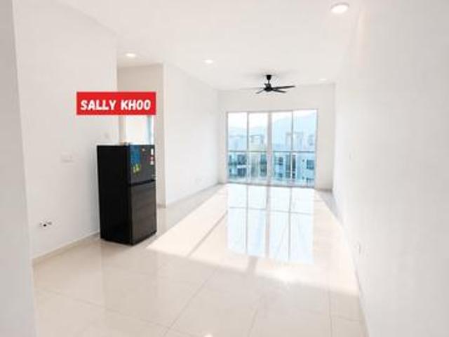 CHEAPEST RENTAL IN MARKET Quaywest Residence Partly Furnished Rent