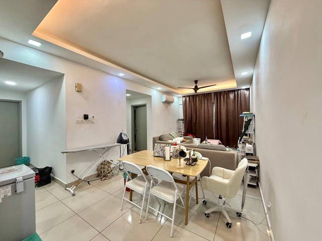 CHEAPEST Renovated Unit GARDENZ ONE SOUTH 440K NEGO