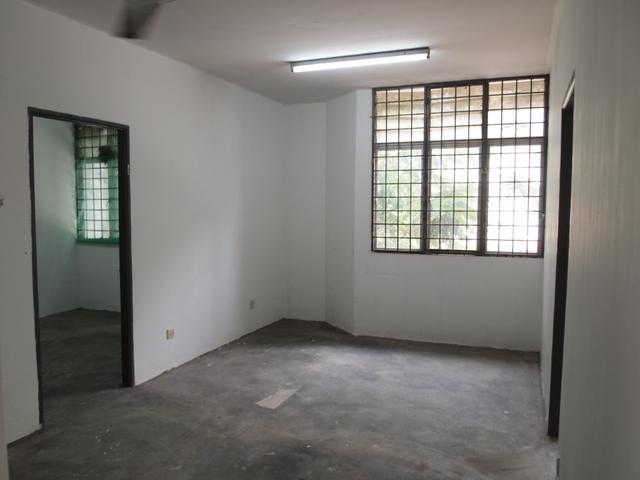 CHEAPEST Rista Villa 3rd Fr Nice Unit Taman Putra Perdana Puchong
