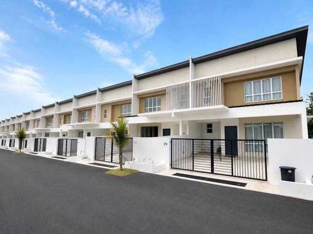 CheapestFreehold Double Storey Terrace in Taman Serkam Ria Merlimau