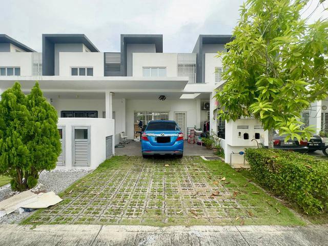 CHEAPESTRENOVATED Casa Green Cybersouth Dengkil