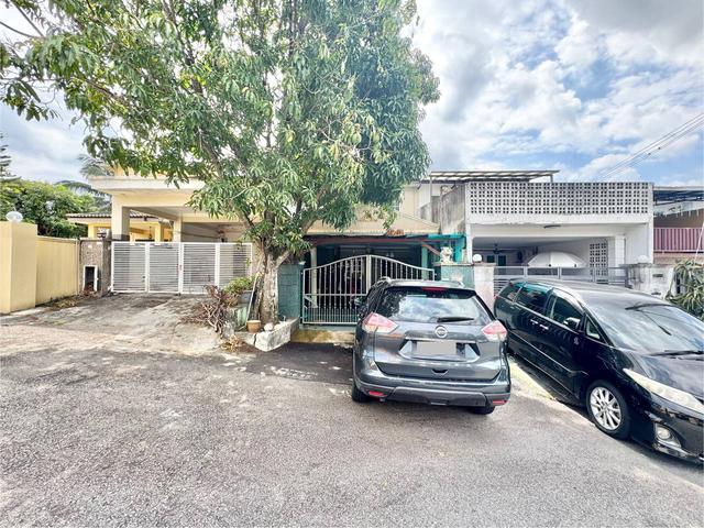 CHEAPESTRENOVATED SP7 Taman Saujana Puchong Puchong