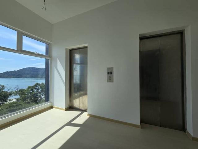 CHEAPESTTower A Quay West Direct seaview2 Unit private lift1310sf