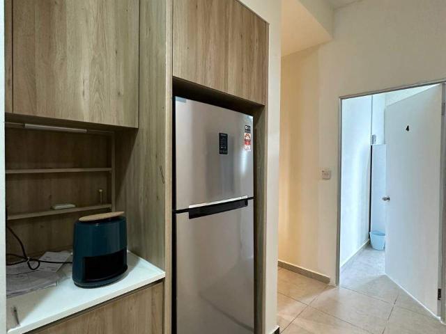Cheappp! Middle ROOM super cozy! Fully Furnished!