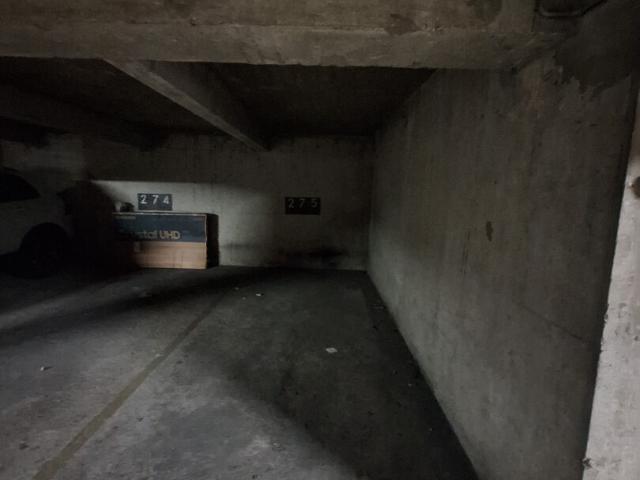 Chelles Location Parking / Garage 77