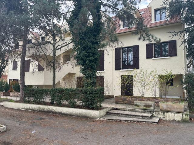 Chelles Studio Mezzanine 23 m2