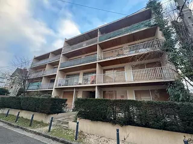 Chelles 77500 Achat / Vente appartement 3 pièces t3 au dernier étage terrasse