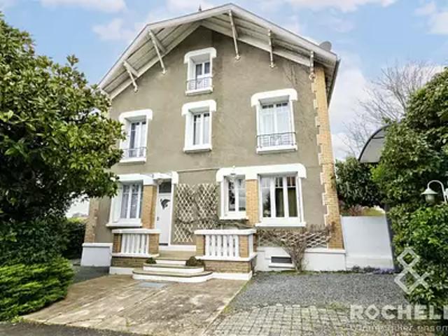 Chemillé en Anjou 49120 Achat / Vente maison 9 pièces t9 parking