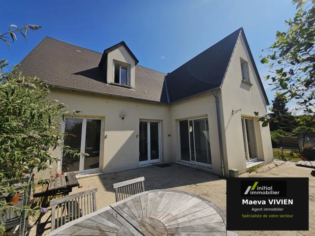CHEMILLÉ SUR DÊME Maison familiale de 165 m2 avec 5 chambres sur un terrain de 1 537 m2