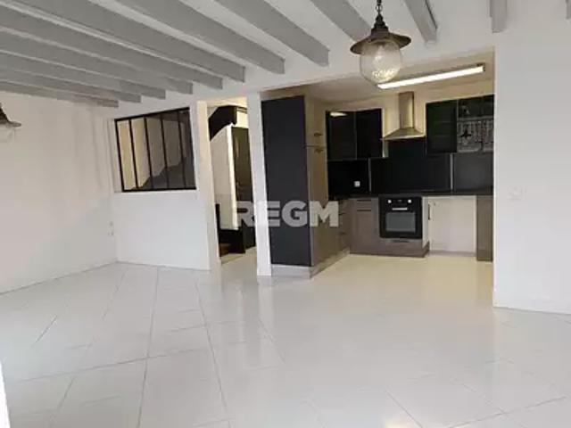 Chenac Saint Seurin d'Uzet 17120 Achat / Vente maison 3 pièces t3