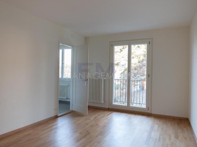 Chêne Bourg, Av. Petit Senn, 1.5 pièces au 1er étage FM Management