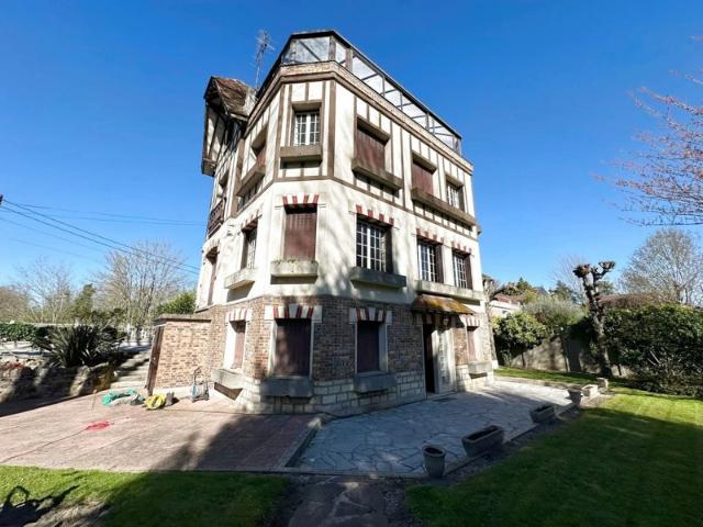 CHENNEVIÈRES SUR MARNE / LA VARENNE SAINT HILAIRE Rare pro