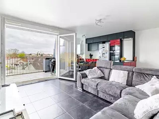 Chennevières sur Marne 94430 Achat / Vente appartement 3 pièces t3 au dernier étage terrasse