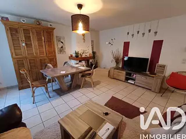 Cheptainville 91630 Achat / Vente appartement 3 pièces t3 au dernier étage parking