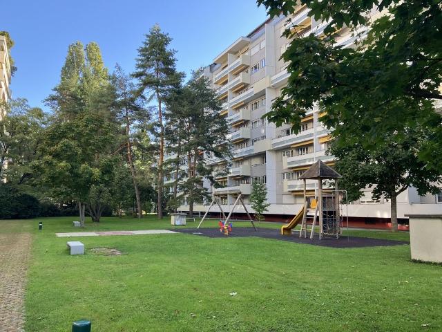 Cherchez vous un logement où il fait bon vivre avec parking ?