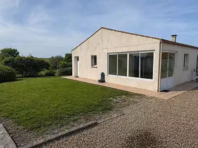 Chérac 17610 Achat / Vente maison 5 pièces t5 au dernier étage