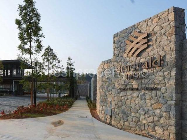 Cheras Emerald Hills Freehold 2R2B Unfurnished 2CP Below Market