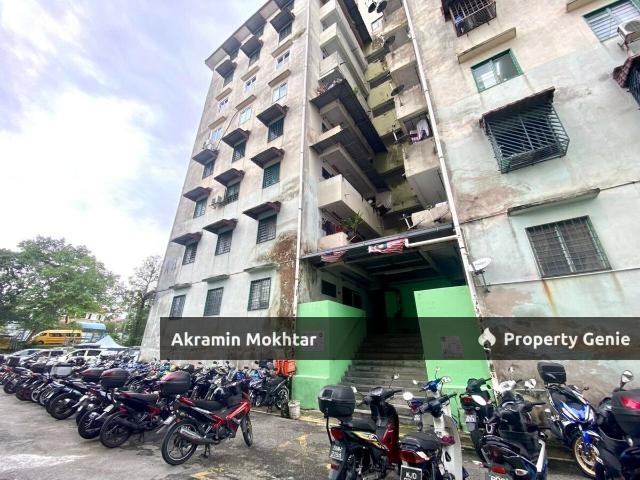 Cheras Flat A4 Bukit Segar Level 1 Corner Unit