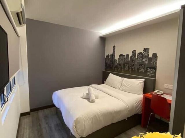 Cheras Near MRT Hotel Room With Private Toilet