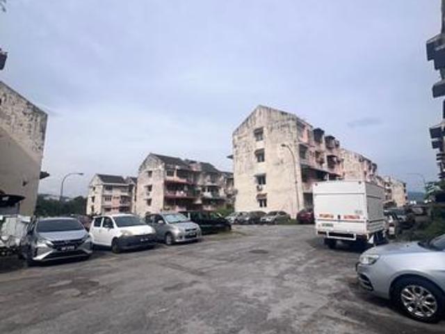 Cheras taman megah apartment