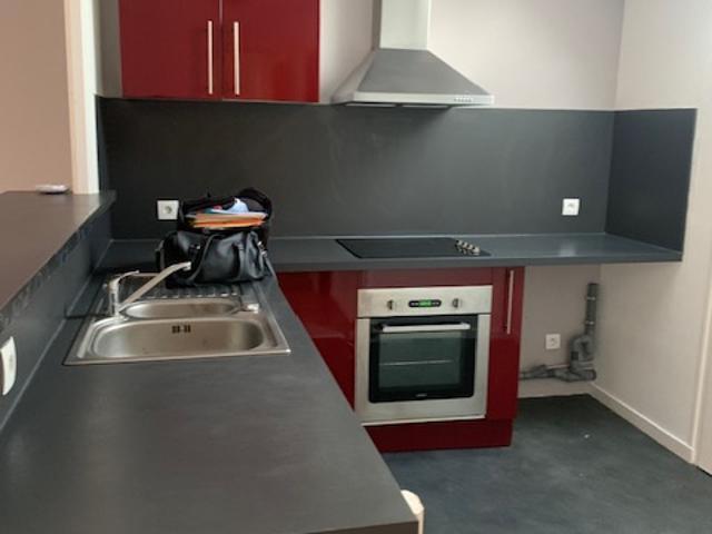 CHERBOURG Centre bel appartement F3 de 65.42 m2 non meublé